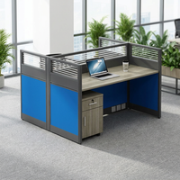 Poste de travail moderne pour employés avec cloison d'intimité et armoire de rangement roulante pour aménagement de bureau contemporain en open space