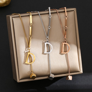 Collares con colgante de moda rentables para reunión de fiesta, accesorios de trébol de cuatro hojas versátiles sin deslustre para mujer - Product Image 3