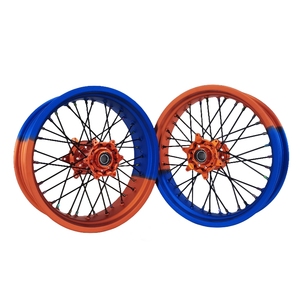 Juego de Ruedas Supermoto Personalizadas OEM ODM de 17 y 16 Pulgadas para EXC SX SXF 125 250 <span class=keywords><strong>300</strong></span> 450 500, Llantas de Aluminio CNC, <span class=keywords><strong>F</strong></span>ábrica Profesional - Product Image 1