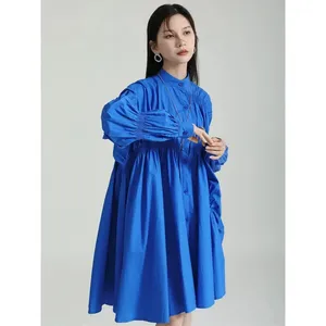 Robe chemise plissée à manches longues Hotaru - Bleu - Product Image 2