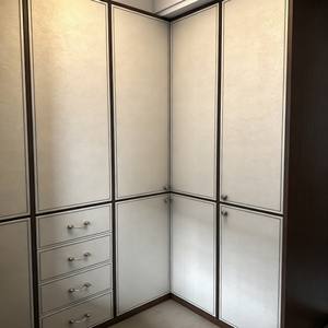 Muebles de Hotel Personalizados BALOM, Armarios Prefabricados Modernos, Armario de Madera de Dos Tonos con Cajones de Almacenamiento - Product Image 4