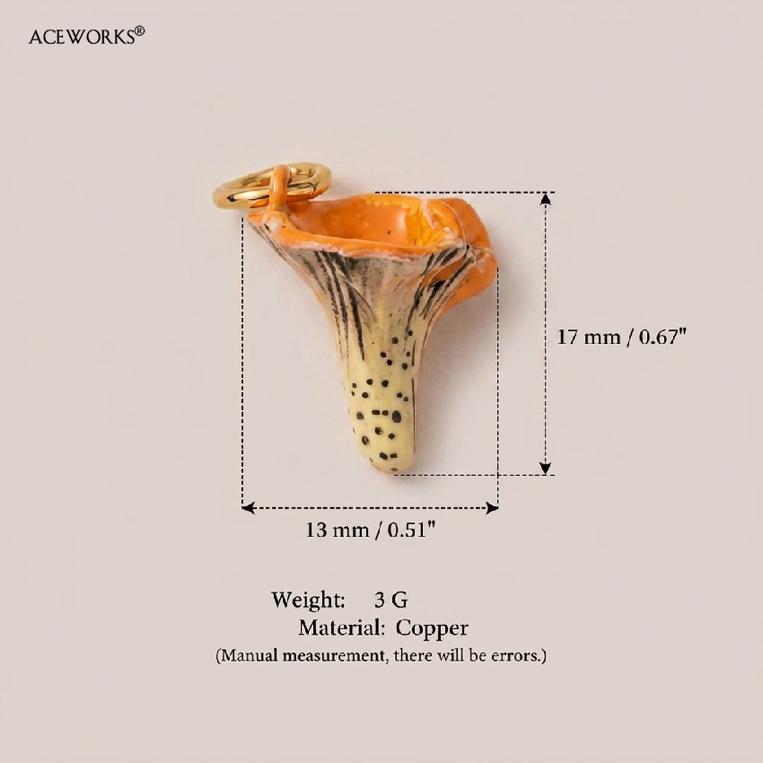 Amuleto de chanterelle con manchas amarillas