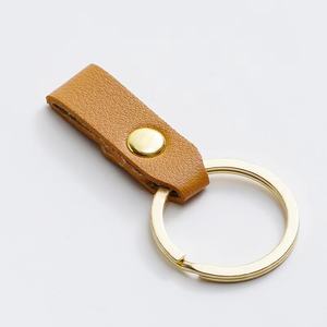 Porte-clés en cuir PU de haute qualité, porte-clés en cuir de vache court à <span class=keywords><strong>deux</strong></span> couches pour personnes âgées, vente en gros - Product Image 2