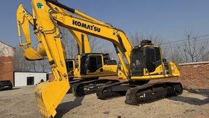รถขุดไฮดรอลิก Komatsu PC240LC-8 มือสองสมรรถนะสูง ขนาด 24 ตัน พร้อมใช้งาน มีสินค้าในสต็อก พร้อมใบรับรอง CE/EPA - Product Image 2