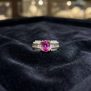 Anillo de Boda Hecho a Mano en Rodio, Oro Amarillo y Zafiro Rosa con Diamantes, Gema de 1.18 Ct, Diamantes de 0.38 Ct, 3.2g, Joyería Fina de Lujo - Product Image 3
