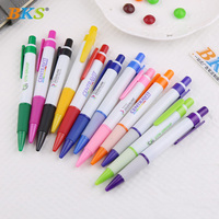 Stylo à bille en plastique léger avec logo personnalisé avec poignée en caoutchouc souple 1.0mm corps de sport pour promotions