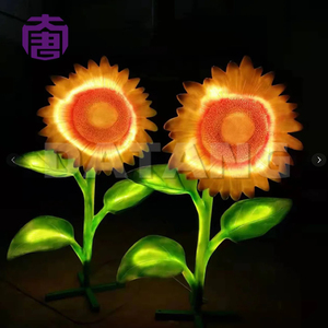Nueva luz LED solar para césped con motivo de girasol, impermeable, decoración de jardín para uso doméstico - Product Image 2