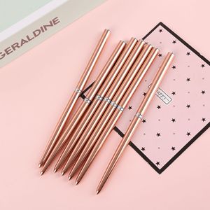 Ensemble de pinceaux à ongles professionnels pour salon, poils plats, style 3D, manche en métal doux, support de stylo rose, logo personnalisé - Product Image 4