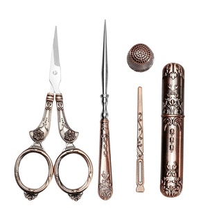 Exquisito Juego de Tijeras Vintage con Tubo de Almacenamiento para Agujas, Punzón, Hilo para Agujas <span class=keywords><strong>y</strong></span> <span class=keywords><strong>Dedal</strong></span> - Product Image 1