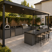 Système d'aménagement extérieur avec pergola motorisée et cuisine en acier inoxydable sur mesure pour les partenaires grossistes