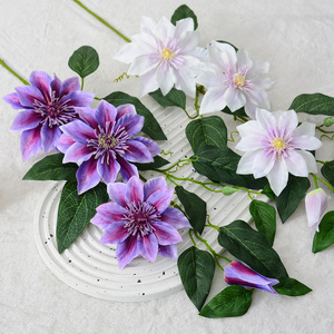 Fleurs artificielles en soie Clematis, grandes fleurs violettes pour la décoration de la maison, accessoires de mariage - Product Image 3