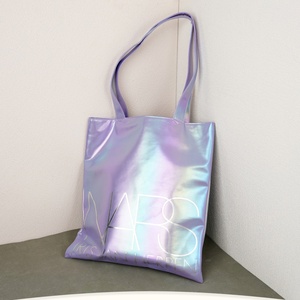 Bolso de Mano de Alta Calidad para Mujer, Bolso de Hombro de PVC con Diseño Holográfico Láser, Bolso de Regalo con Logotipo Impreso, Portátil para Uso en Exteriores - Product Image 1