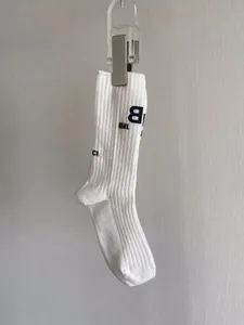 Chaussettes de créateur pour hommes et femmes, marque de luxe, simples, polyvalentes, imprimées de lettres, respirantes, pour couple - Product Image 2
