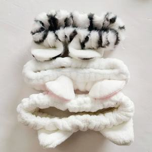 Bandeau élastique pour hommes et femmes se baignant pour le lavage du visage Application de maquillage Spa Utilisation Absorption de la sueur Yoga - Product Image 3