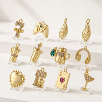 Pendentifs micro-pavés en laiton plaqué or 14 carats, motifs manette de jeu, casque et théière, accessoires de fabrication de bijoux DIY tendance