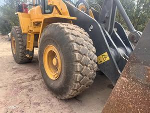Chargeuse sur pneus VOLVO d'occasion L180F180G, d'origine suédoise, VOLVO 180 d'occasion, excellent état, en vente - Product Image 2