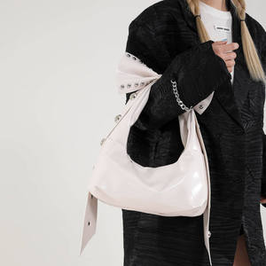 Sac à bandoulière en cuir PU personnalisé et tendance, sac de bras pour femme à la mode, très vendu - Product Image 2