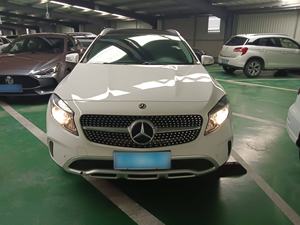 Guazi <span class=keywords><strong>precio</strong></span> bajo <span class=keywords><strong>Mercedes</strong></span>-Benz <span class=keywords><strong>GLA</strong></span> gasolina 2,0 SUV coche usado FWD 5 asientos - Product Image 5