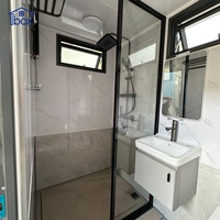 Cabine de salle de bain compacte multifonctionnelle de luxe tout-en-un pour l'extérieur avec armoire, douche et toilettes murales pour événements extérieurs