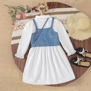 Conjunto de Vestido de Mezclilla para Niñas, Vestido Blanco de Manga Larga con Detalle de Perlas y Bolso Bandolera para un Look Diario Adorable - Product Image 4