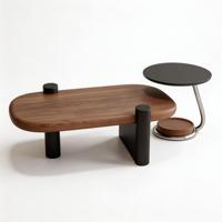 Table basse ovale moderne et créative avec éclairage de luxe, mobilier haut de gamme pour petits salons et appartements.