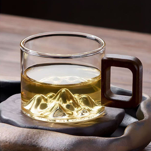 Tazze da Tè in Vetro Borosilicato Fatte a Mano da 120ml con Manico in Legno di Acacia, Resistenti al Calore ed Ecologiche - Product Image 6