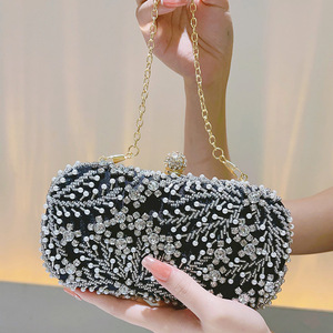 Bolso de mano rectangular brillante con perlas y diamantes de imitación de alta calidad para mujer, bolso de noche, bolso de mano para boda. - Product Image 2