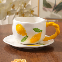 Ensemble tasse à café et soucoupe en céramique à motif de fruits créatif, élégante tasse à eau en céramique