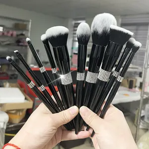 Làm cho logo của bạn 14 cái kim cương long lanh xử lý lấp lánh sang trọng chất lượng cao Foundation Eye Makeup Brush Set với chủ