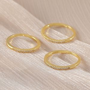 Anel de Casamento Elegante e Versátil em Ouro <span class=keywords><strong>18K</strong></span> com Pérola e Diamante Natural, Design Minimalista para Casais - Product Image 2