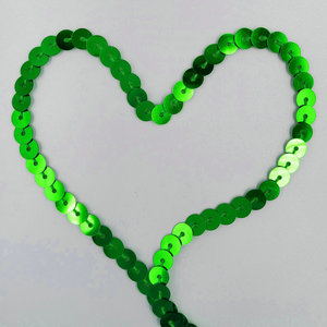 6mm DIY Navidad PET lentejuelas cordón rollo rojo azul <span class=keywords><strong>verde</strong></span> ecológico plástico cuenta disfraz vestido decoración redondo plano lentejuelas recorte - Product Image 4