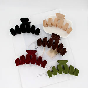 Pinza <span class=keywords><strong>de</strong></span> <span class=keywords><strong>pelo</strong></span> Jumbo personalizada <span class=keywords><strong>de</strong></span> 10,5 cm, pinza <span class=keywords><strong>de</strong></span> <span class=keywords><strong>pelo</strong></span> <span class=keywords><strong>de</strong></span> <span class=keywords><strong>terciopelo</strong></span> <span class=keywords><strong>de</strong></span> invierno con pinzas <span class=keywords><strong>de</strong></span> <span class=keywords><strong>pelo</strong></span> grandes ecológicas <span class=keywords><strong>de</strong></span> buena calidad - Product Image 1