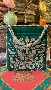 Indian Beautiful Eye Catching Embroidery Handmade Evening <b>Clutches</b> With Potli Bags <b>Wedding</b> Purses Lady Handbags at Factory Price - Product Image 3