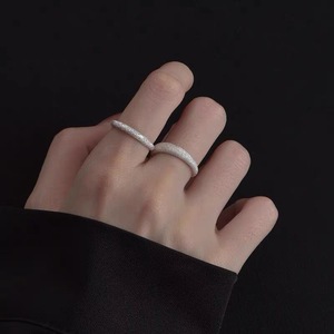 Anillo de plata de ley S925 con acabado mate para mujer, anillo minimalista para el dedo índice, regalo de joyería de moda. - Product Image 2