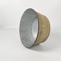 Pot de fleurs rond de style vintage avec logo en relief pour la décoration de jardin et de maison, utilisation intérieure et extérieure, pot décoratif pour plantes et herbes