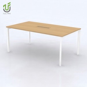 Table de conférence moderne en bois, grande table de réunion pour salle de conseil avec pieds en métal - Product Image 4
