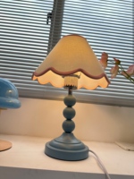 Lampe de chevet vintage à abat-jour rond en tissu, style danois moderne, avec perles pastel, LED blanc chaud, en métal, pour une lecture confortable