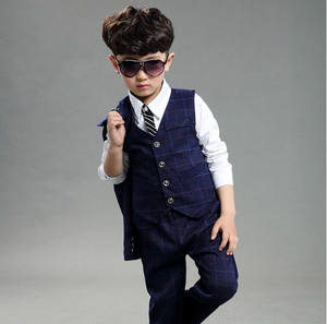 Traje Formal de 3 Piezas para Niño con Chaleco y Pantalones - Product Image 4