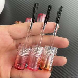 Big Brush Plastic Gradient Pink 4,5 Ml Custom Private Label Tubo de rímel vacío para rímel Pestañas - Product Image 1
