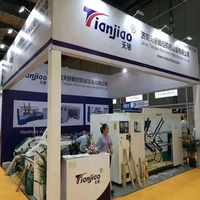 Centro de torno de madera CNC multifuncional de alimentación automática, 4 ejes de TJ-1220 para patas de mesa curvada, etc.