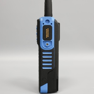 Radio Bidireccional Digital Intrínsecamente Segura Motorola DP4401EX ATEX Original para la Industria de Petróleo, Gas y Petroquímicos - Product Image 6
