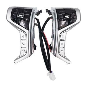 Interruptor de Volante para Mitsubishi Pajero Sport Edición Lujo, Control de Crucero, Botón Multifunción 2372D - Product Image 1