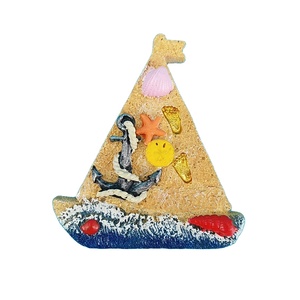 Imán de nevera oceánico de resina personalizado triángulos imán de nevera con vista al mar - Product Image 4