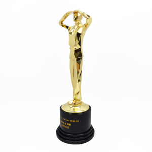 Personnalisable Métal Artisanat Prestigieux Golden Figure Film Award Trophy Knight Statue on Film for Best Honors Global <span class=keywords><strong>Cinema</strong></span> Awards Cup - Product Image 3