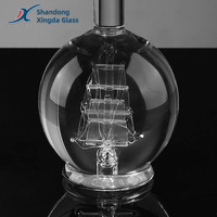 Usine Logo Personnalisé 700ml 750ml Carafe Liège Gin Vodka Liqueur Bouteille En Verre Voile Bateau Forme Doublure Style Tradition Britannique