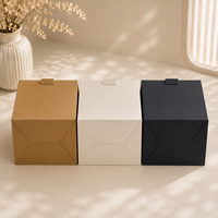 Boîtes personnalisées élégantes en couleur avec logo, emballage pliable en carton plat pour aliments et snacks, recyclables, estampage haut de gamme