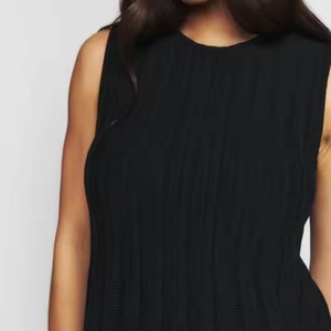 กระโปรงเดรสผ้าฝ้ายจีบสไตล์โบฮีเมียนลำลองสำหรับผู้หญิง ODM รุ่นใหม่ ไซส์พลัส แฟชั่นเรียบง่ายสำหรับฤดูร้อนและฤดูใบไม้ผลิ ลายทอเรียบ - Product Image 3