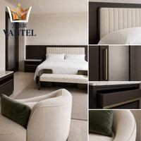 Ensemble de mobilier de chambre d'hôtel sur mesure : lit, armoire, meuble TV, table de chevet, canapé et porte-bagages pour projets de chambres d'hôtes