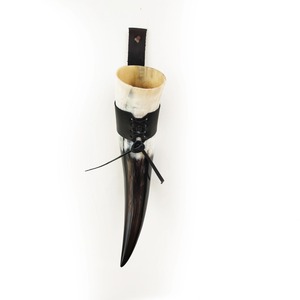 Cuerno Vikingo Artesanal para Beber con Soporte de Cuero, Acabado Natural Pulido, para Cerveza, Sidra, Festivales y Fiestas, en Venta - Product Image 5