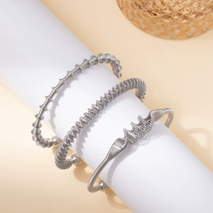 <span class=keywords><strong>Bracelet</strong></span> manchette irrégulier en <span class=keywords><strong>fil</strong></span> de câble en acier titane plaqué or 18 carats, bijoux anti-ternissement pour femme, vente en gros - Product Image 2